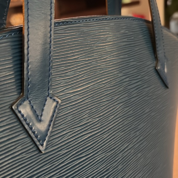 Louis Vuitton Saint Jacques Epi Bag - Picture 15 of 16